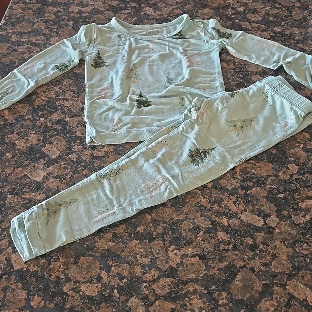 Kyte BABY Penguin Long Sleeve Footie Pajamas